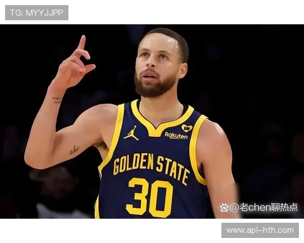 勇士森林狼对决进行中，库里爱德华兹对飙得分